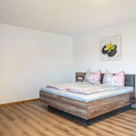 Steinwender Apartman *